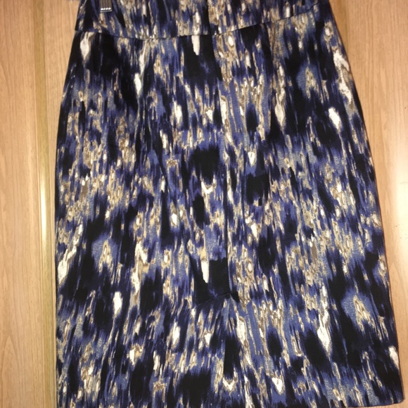 ANN TAYLOR skirt size 0 - Picture 4 of 4